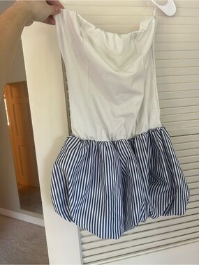 Classic White & Navy Striped Strapless Mini Dress